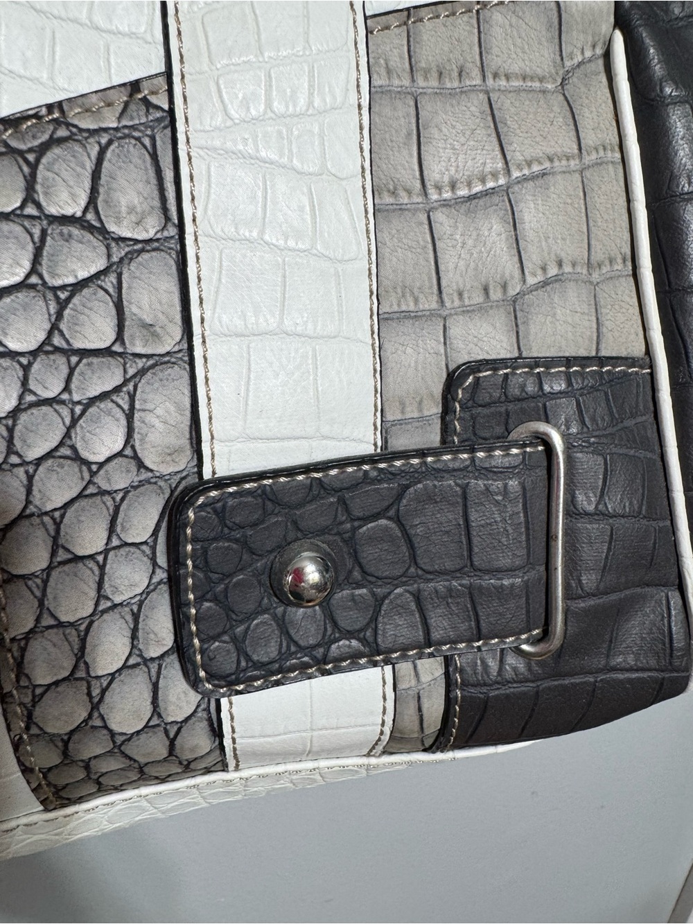 Vintage Guess Jacey Classic Croc-Texture Y2K Shoulder Bag 2000s - Picture 13 of 13